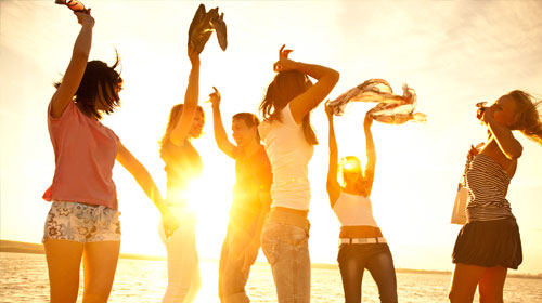 荷兰游泳选手在蛙泳项目中夺冠：荣耀与激情的完美结合